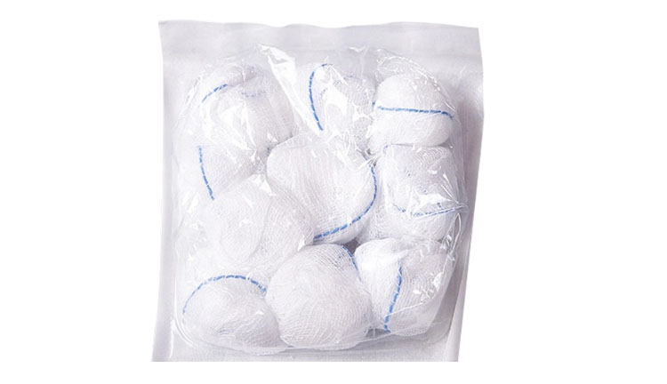 Boules de coton hydrophile – nettoyage et soins