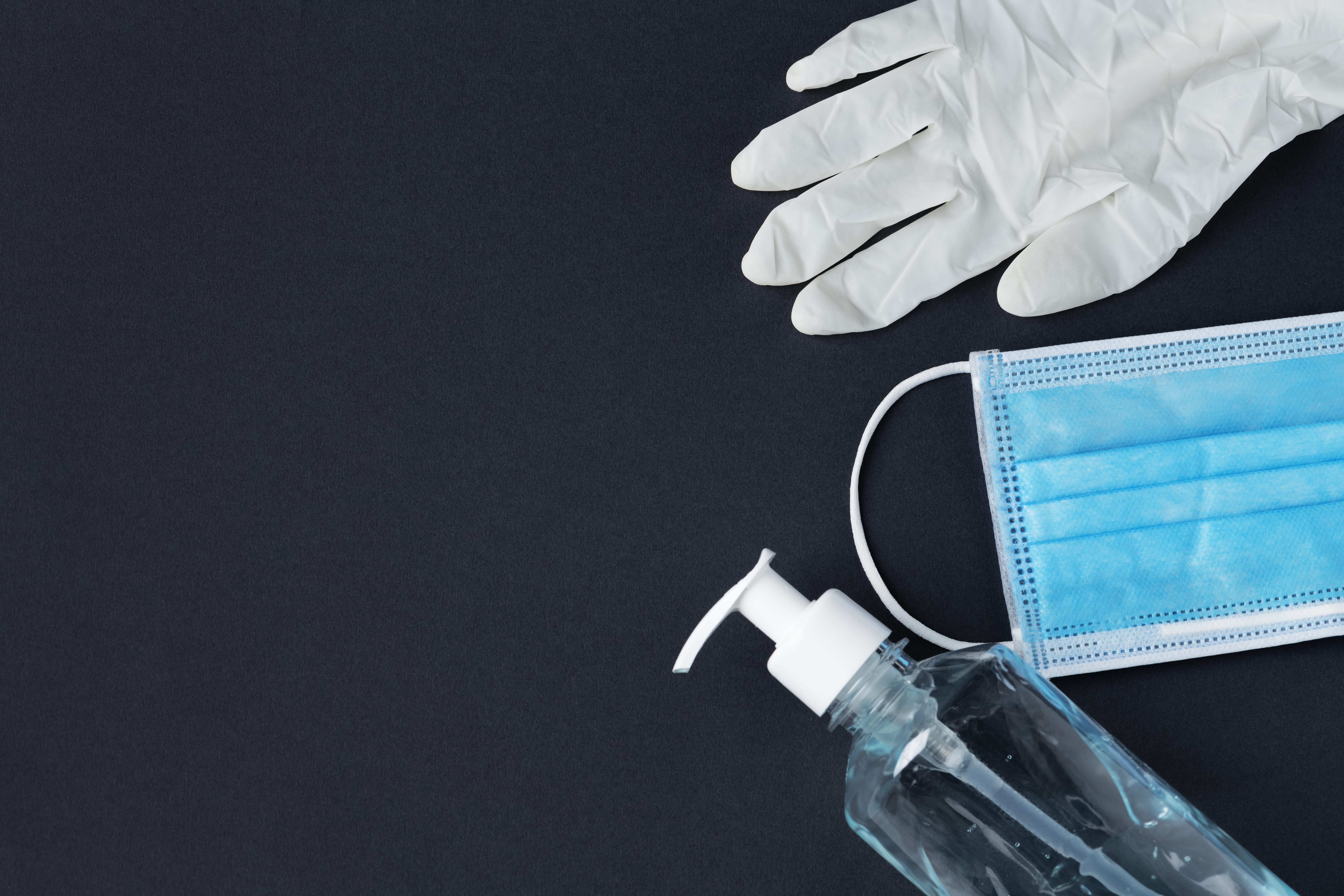 Gants nitrile/latex/vinyle, blouses, combinaisons, surchaussures et accessoires EPI